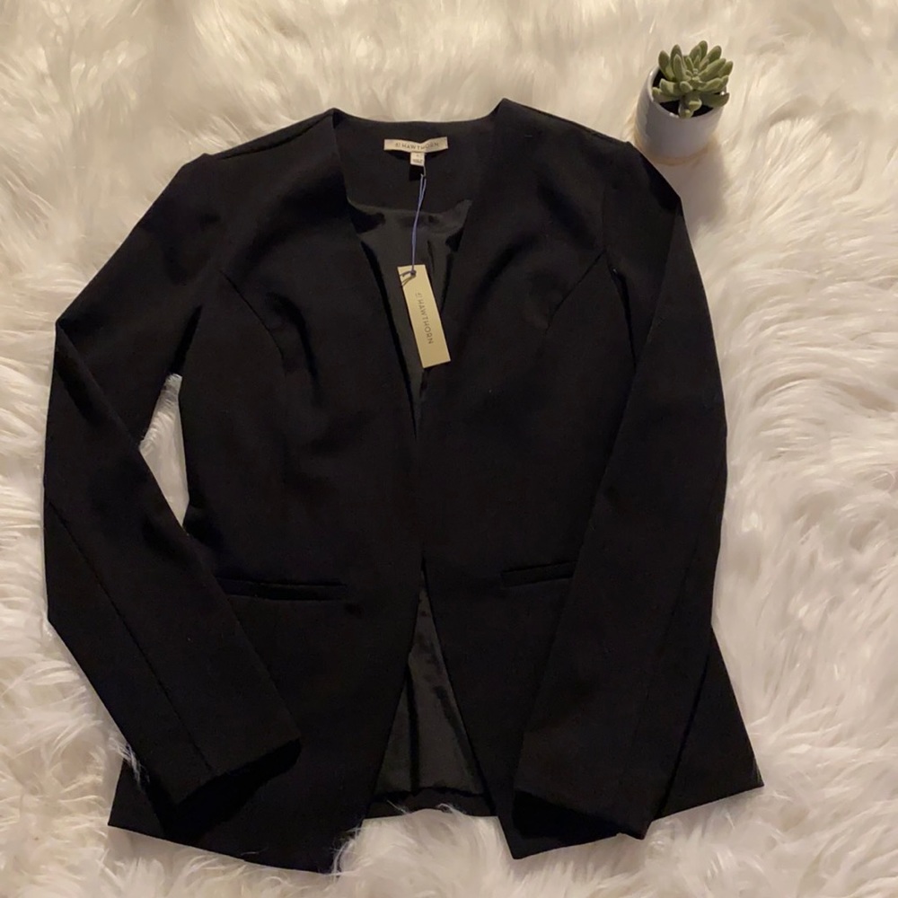 41 Hawthorn Black Blazer